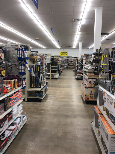 Hardware Store «Harbor Freight Tools», reviews and photos, 323 E Merritt Island Causeway, Merritt Island, FL 32952, USA