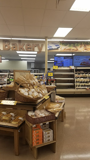 Grocery Store «Food Lion», reviews and photos, 3009 The Plaza, Charlotte, NC 28205, USA