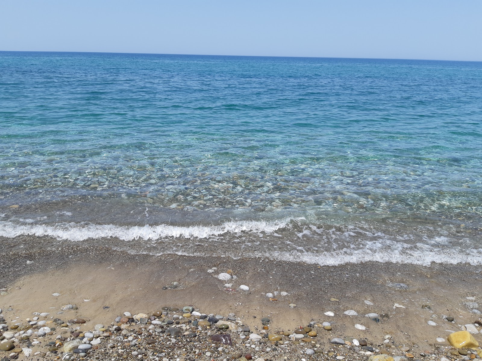 Foto von Torre Battilamano beach mit sehr sauber Sauberkeitsgrad