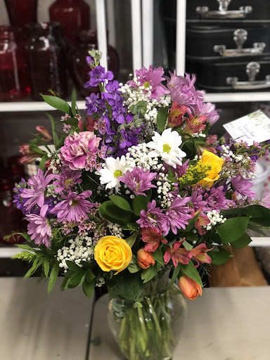 Florist «Hobby Hill Florist Inc», reviews and photos, 541 N Ridgewood Dr, Sebring, FL 33870, USA