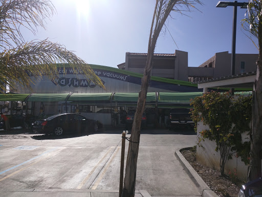 Car Wash «Washman Car Wash Mission Bay San Diego», reviews and photos, 2572 Clairemont Dr, San Diego, CA 92117, USA