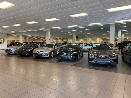 Toyota Dealer «Kings Toyota - New Cars, Indoor Showroom», reviews and photos, 4700 Fields Ertel Rd, Cincinnati, OH 45249, USA