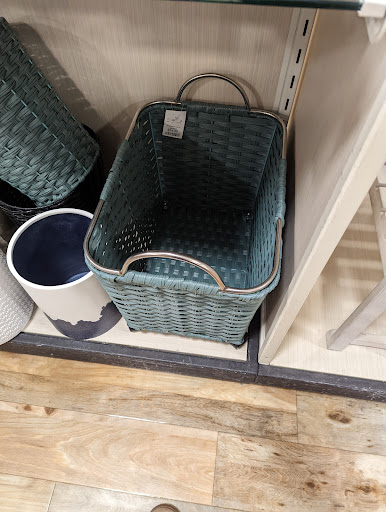 Shopping Mall «Vallco Shopping Mall», reviews and photos, 10123 N Wolfe Rd, Cupertino, CA 95014, USA