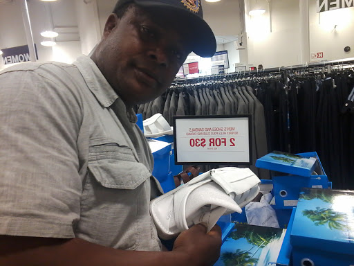 Clothing Store «K&G Fashion Superstore», reviews and photos, 4625 S Cooper St, Arlington, TX 76017, USA