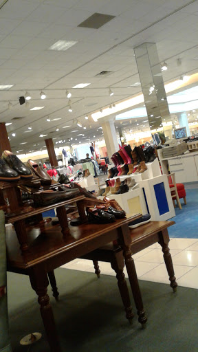 Department Store «Von Maur», reviews and photos, 7700 E Kellogg Dr N, Wichita, KS 67207, USA