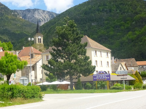 Hôtel Restaurant les Alpins à Saint-Julien-en-Beauchêne
