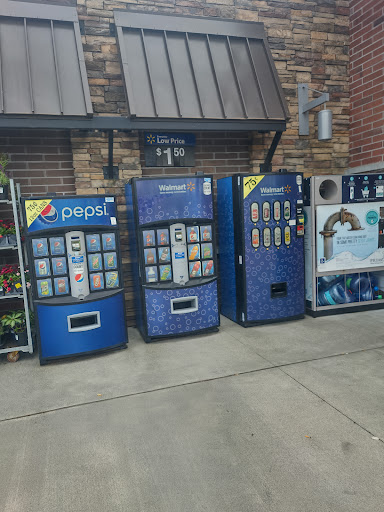 Discount Store «Walmart», reviews and photos, 19191 N Kelsey Street, Monroe, WA 98272, USA