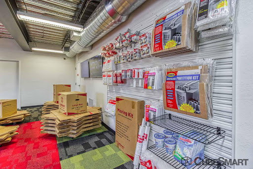 Self-Storage Facility «CubeSmart Self Storage», reviews and photos, 15821 N Dysart Rd, Surprise, AZ 85374, USA