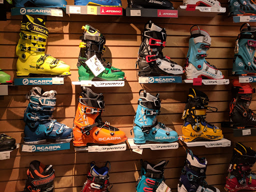 Outdoor Sports Store «Pro Ski and Mountain Service», reviews and photos, 108 W North Bend Way, North Bend, WA 98045, USA