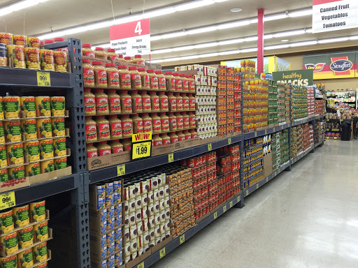 Grocery Store «Grocery Outlet Bargain Market», reviews and photos, 52115 SW Chinook Plaza, Scappoose, OR 97056, USA