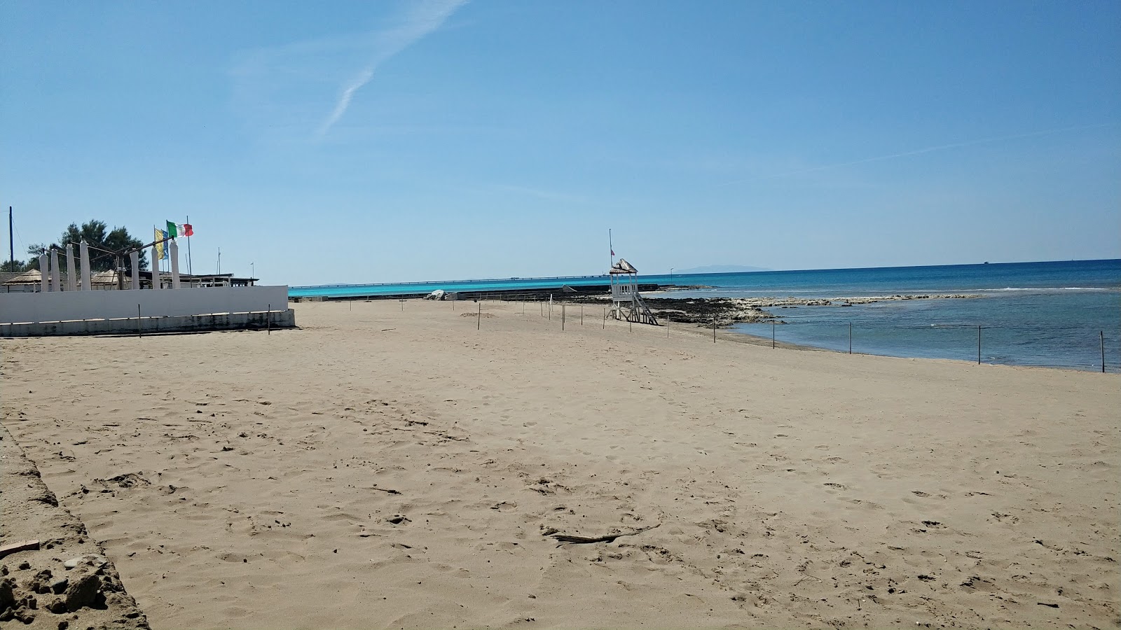 Fotografija Lillatro beach z majhni več zalivi