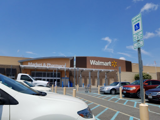 Department Store «Walmart Supercenter», reviews and photos, 16375 Merchants Ln, King George, VA 22485, USA