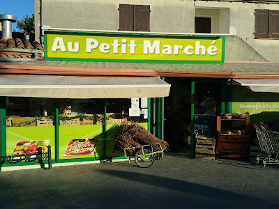 AU PETIT MARCHE à Saint-Cyprien