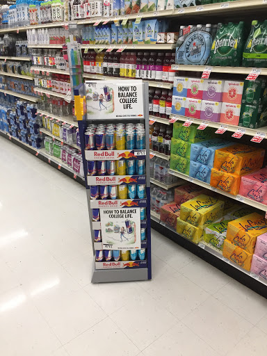 Supermarket «Giant Eagle Supermarket», reviews and photos, 2801 E Waterloo Rd, Akron, OH 44312, USA