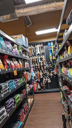 Pet Store «Hollywood Feed - Collierville, TN - Collierville», reviews and photos, 3615 S Houston Levee Rd, Collierville, TN 38017, USA