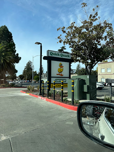Quick Quack Car Wash en Hayward