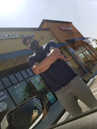 Bakery «Krispy Kreme Doughnuts», reviews and photos, 1024 W Gladstone St, San Dimas, CA 91773, USA