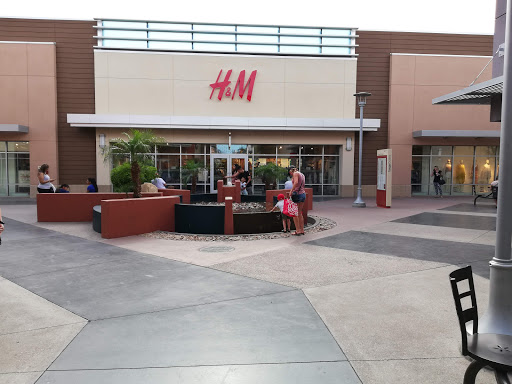 Outlet Mall «Tanger Outlet Westgate», reviews and photos, 6800 N 95th Ave, Glendale, AZ 85305, USA