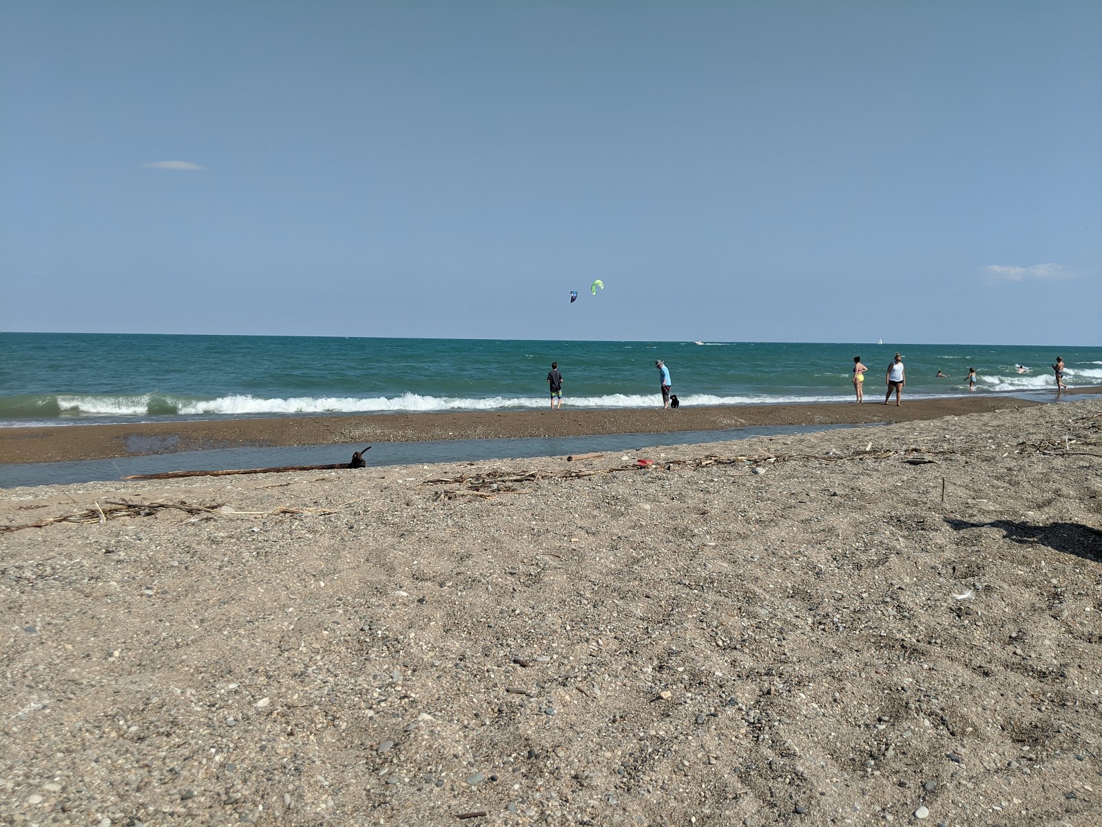 Alford Beach'in fotoğrafı düz ve uzun ile birlikte