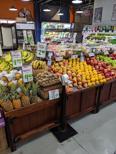 Grocery Store «Top of the Hill Quality Produce», reviews and photos, 5325 NE 4th St, Renton, WA 98059, USA