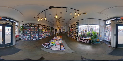 Book Store «Deep Vellum Books», reviews and photos, 3000 Commerce St, Dallas, TX 75226, USA
