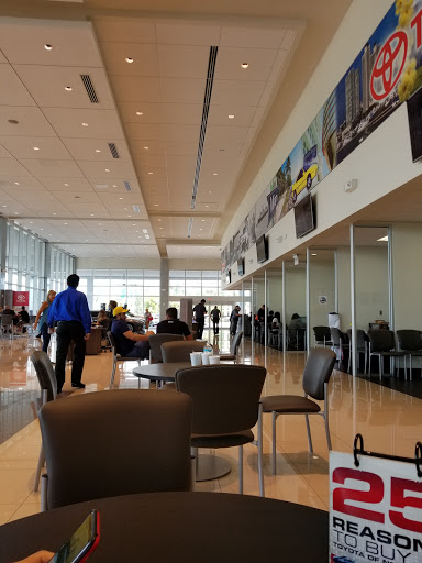 Toyota Dealer «Toyota of North Miami», reviews and photos, 16600 NW 2nd Ave, Miami, FL 33169, USA