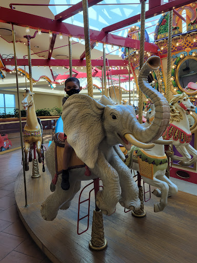 Shopping Mall «The Shoppes at Buckland Hills», reviews and photos, 194 Buckland Hills Dr, Manchester, CT 06042, USA