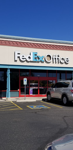 Print Shop «FedEx Office Print & Ship Center», reviews and photos, 8325 W Bell Rd, Peoria, AZ 85382, USA