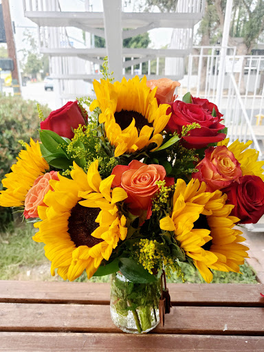Florist «Bixby Knolls Flowers», reviews and photos, 3901 Long Beach Blvd, Long Beach, CA 90807, USA