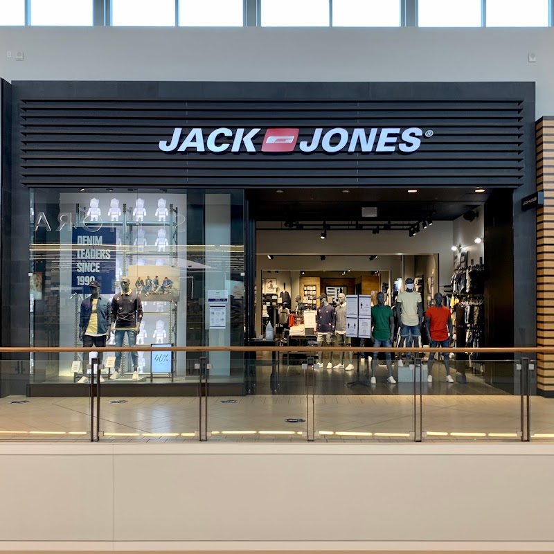 JACK & JONES