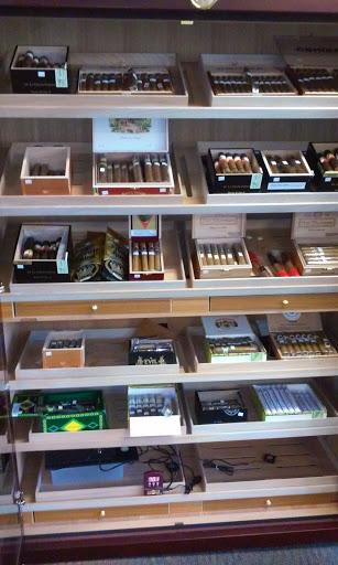Cigar Shop «The Smoke Shop Whitman», reviews and photos, 533 Washington St, Whitman, MA 02382, USA