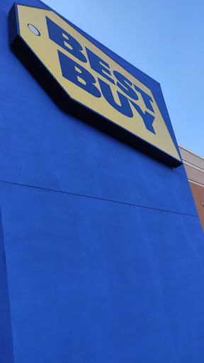 Shopping Mall «Newport Plaza», reviews and photos, 125 Eighteenth St, Jersey City, NJ 07310, USA