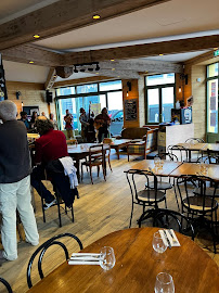 Atmosphère du Restaurant La Carlingue à Saint-Malo - n°2