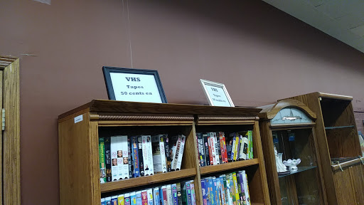 Thrift Store «Family Pathways Thrift Store», reviews and photos, 935 Lake St S, Forest Lake, MN 55025,2616, USA