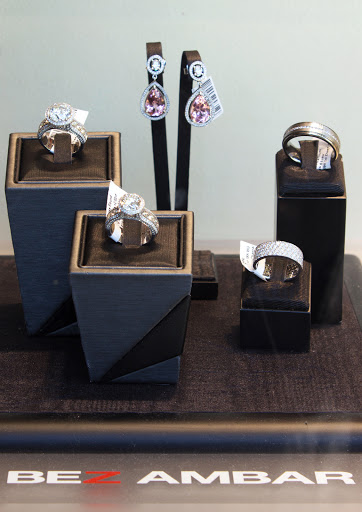 Diamond Buyer «Provident Jewelry», reviews and photos, 766 5th Ave S, Naples, FL 34102, USA