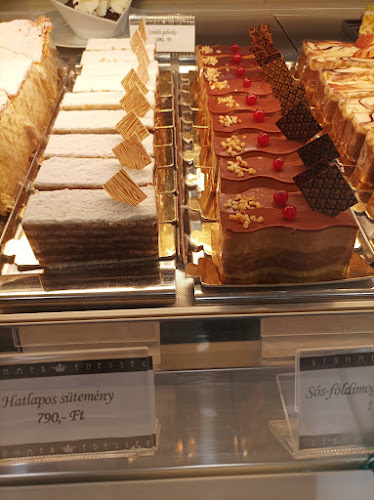 Opinii despre Sthümmer în Gyöngyös - Kávézó