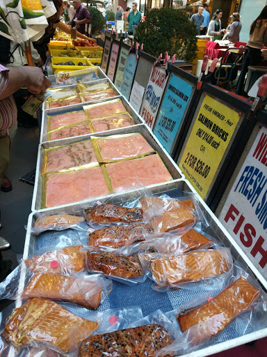 Shopping Mall «Crocker Galleria», reviews and photos, 50 Post St, San Francisco, CA 94104, USA