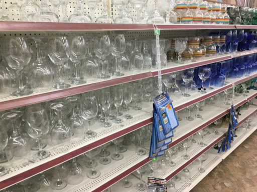 Dollar Store «Dollar Tree», reviews and photos, 1041 Vine St, Healdsburg, CA 95448, USA