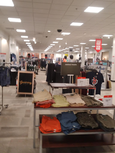 Shopping Mall «Solomon Pond Mall», reviews and photos, 601 Donald Lynch Blvd, Marlborough, MA 01752, USA