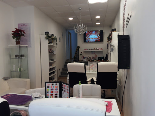 Información y opiniones sobre Ana Maria Estética de Segovia