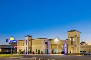 Days Inn by Wyndham Tonawanda/Buffalo image