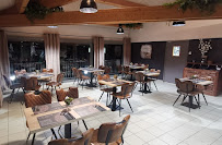 Atmosphère du L'empreinte Restaurant à Saint-André-d'Olérargues - n°1