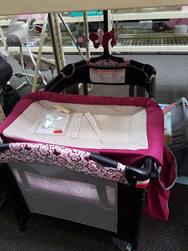 Clothing Store «Burlington Coat Factory», reviews and photos, 31940 Gratiot Ave, Roseville, MI 48066, USA