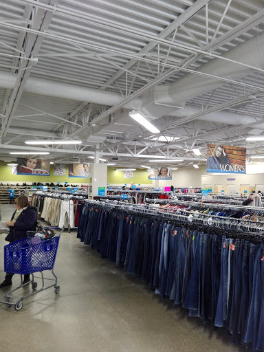 Non-Profit Organization «Goodwill Store & Donation Center», reviews and photos, 10909 W Oklahoma Ave, West Allis, WI 53227, USA