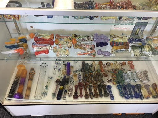 Tobacco Shop «3M Smoke Shop», reviews and photos, 644 W Chapman Ave, Placentia, CA 92870, USA