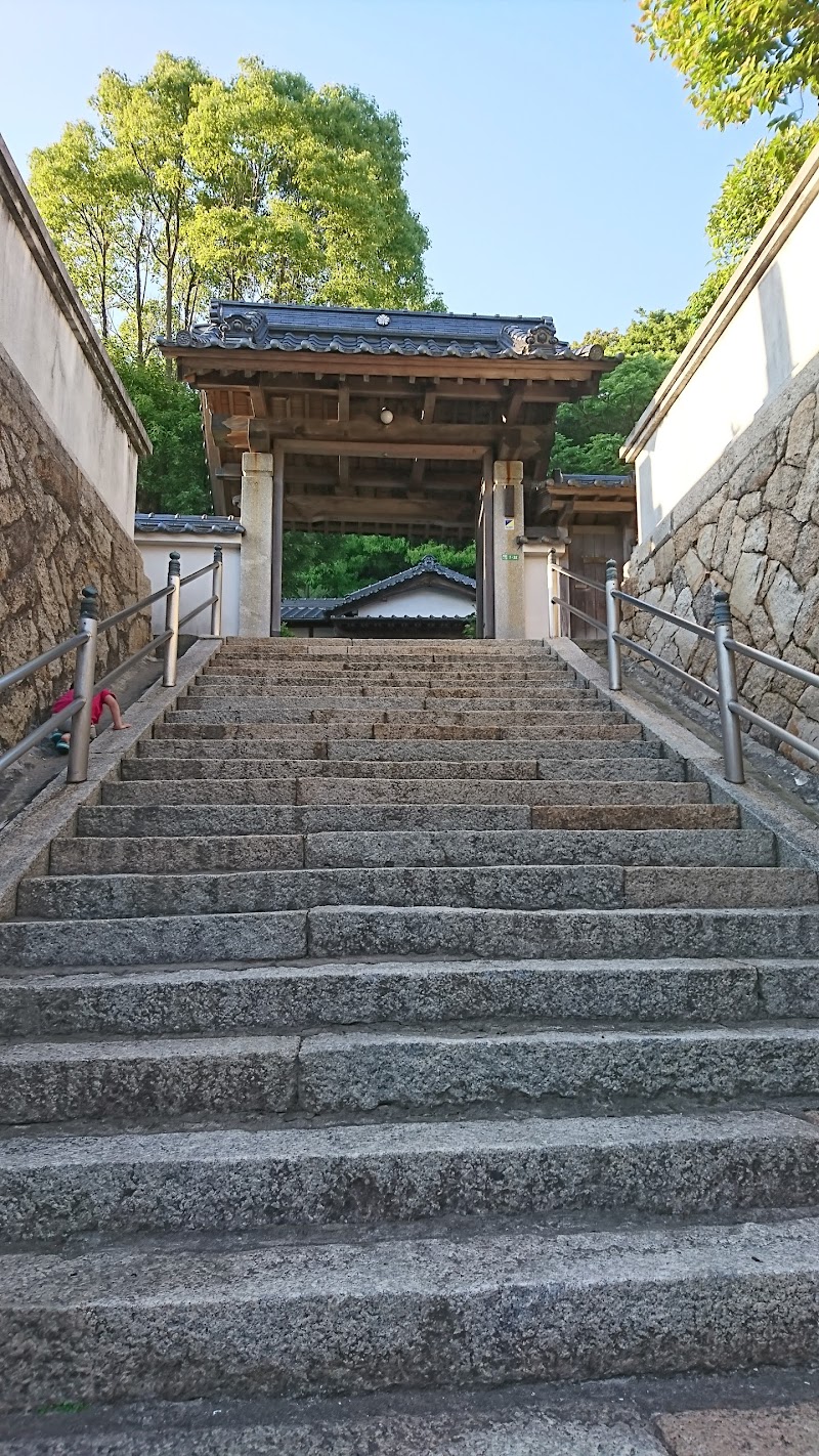 三蓮寺