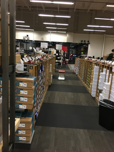 Shoe Store «DSW Designer Shoe Warehouse», reviews and photos, 7616 Farm to Market 1960 Rd W, Houston, TX 77069, USA