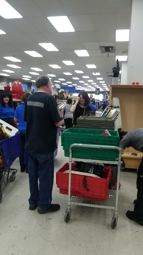 Store «Goodwill Denver - Cherry Creek», reviews and photos, 5000 Leetsdale Dr, Denver, CO 80246, USA