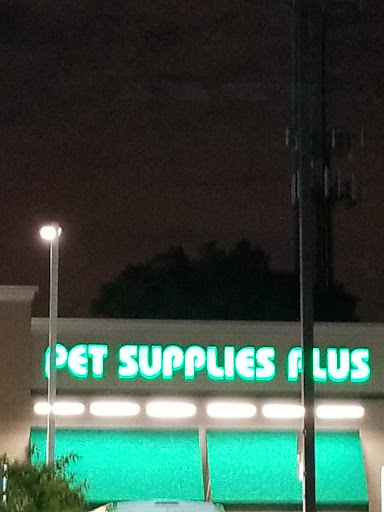 Pet Supply Store «Pet Supplies Plus», reviews and photos, 299 Roosevelt Rd, Glen Ellyn, IL 60137, USA