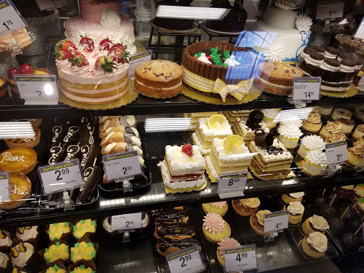 Grocery Store «Kroger Marketplace», reviews and photos, 1155 N 21st St, Newark, OH 43055, USA